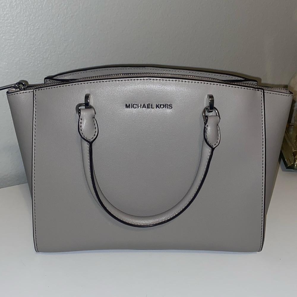 Michael Kors grey purse with detachable crossbody strap